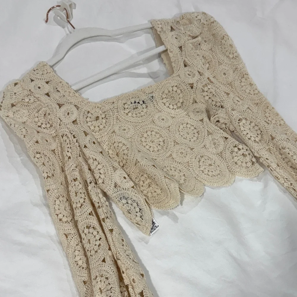 Zara Beige Crochet Blouse